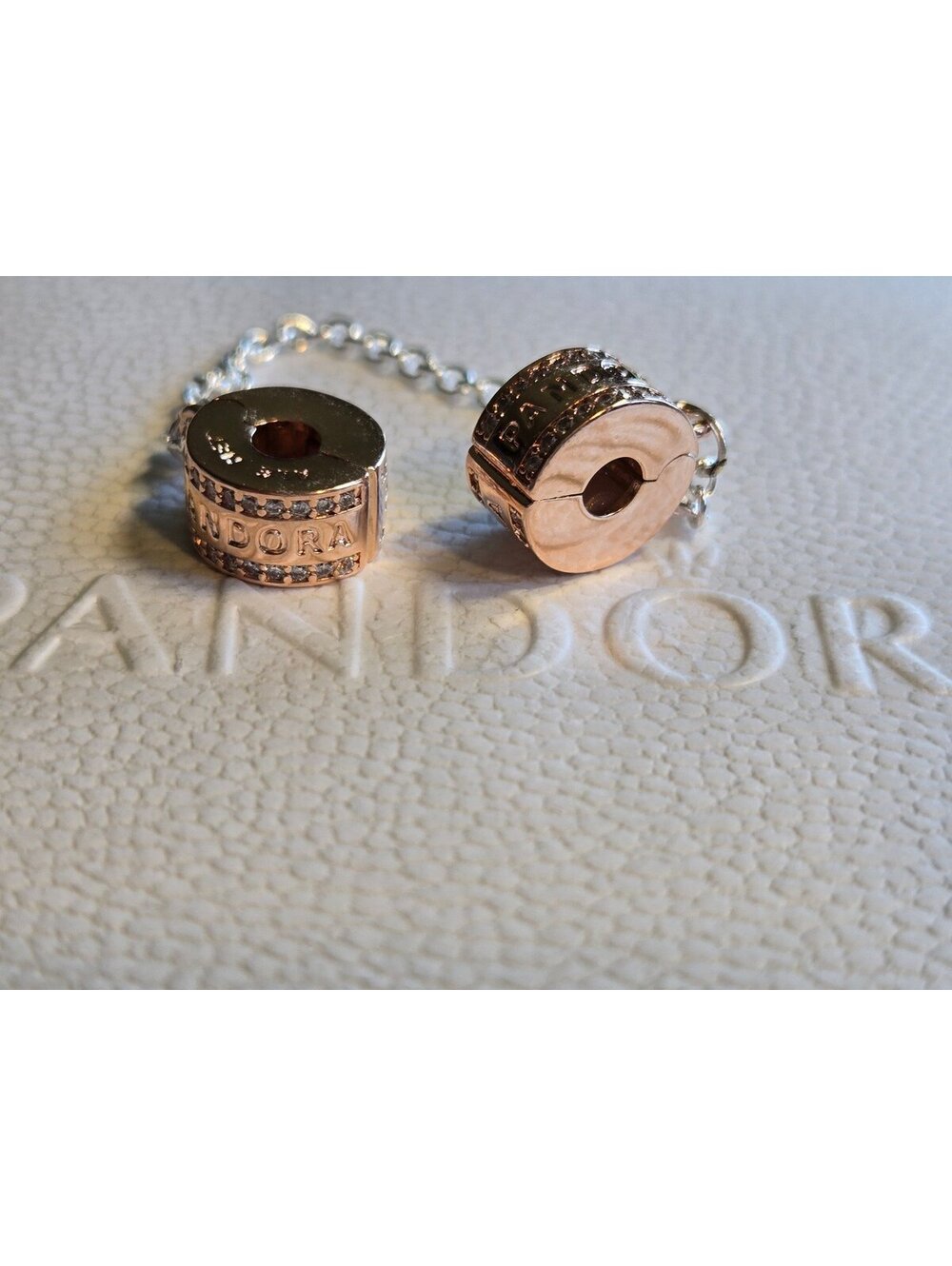 Pandora s925 ale charm chain met ale